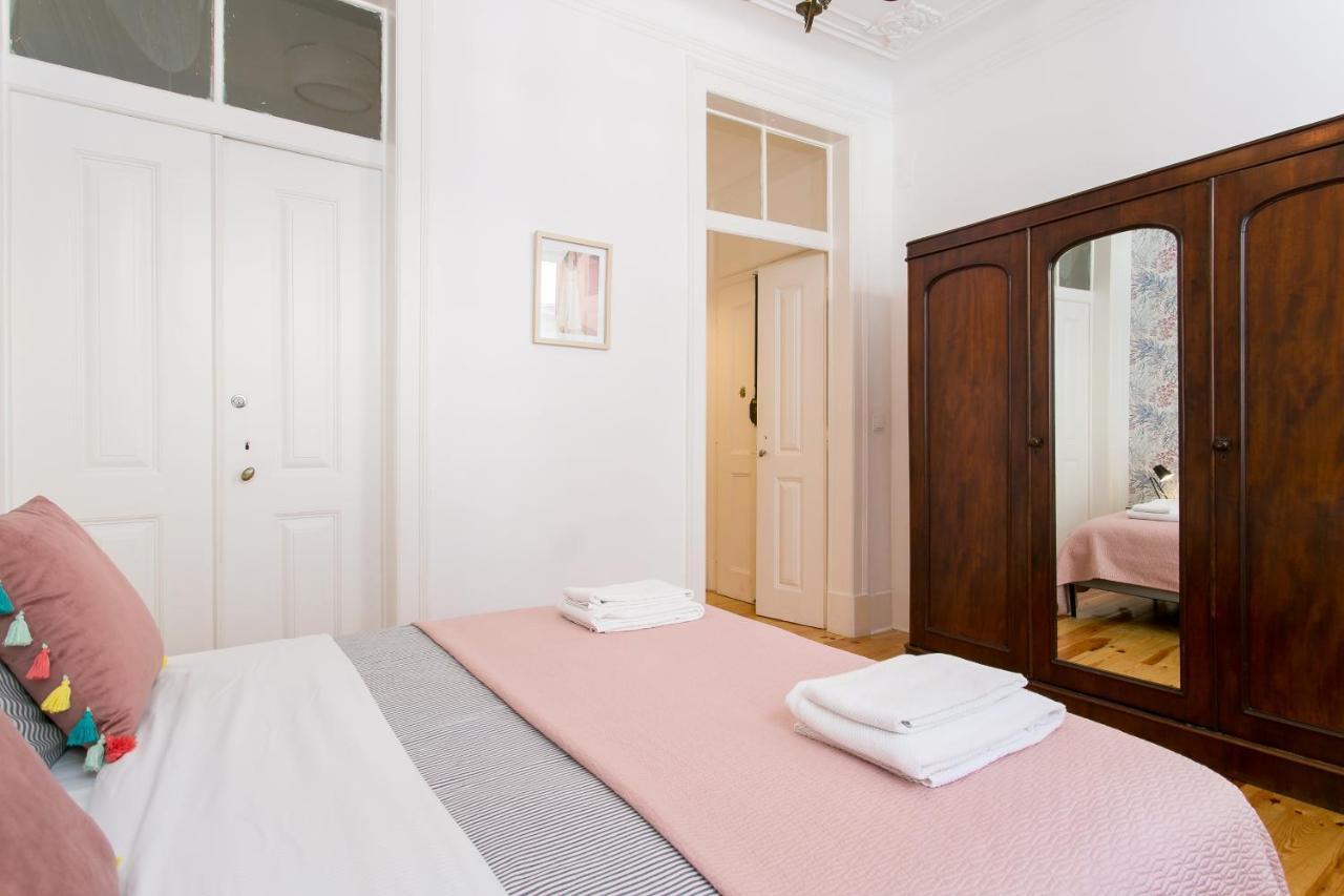 Principe Real Patio House Apartment ลิสบอน ภายนอก รูปภาพ