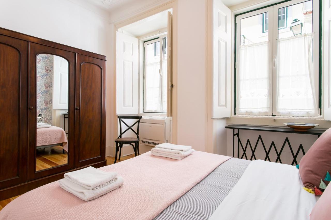 Principe Real Patio House Apartment ลิสบอน ภายนอก รูปภาพ